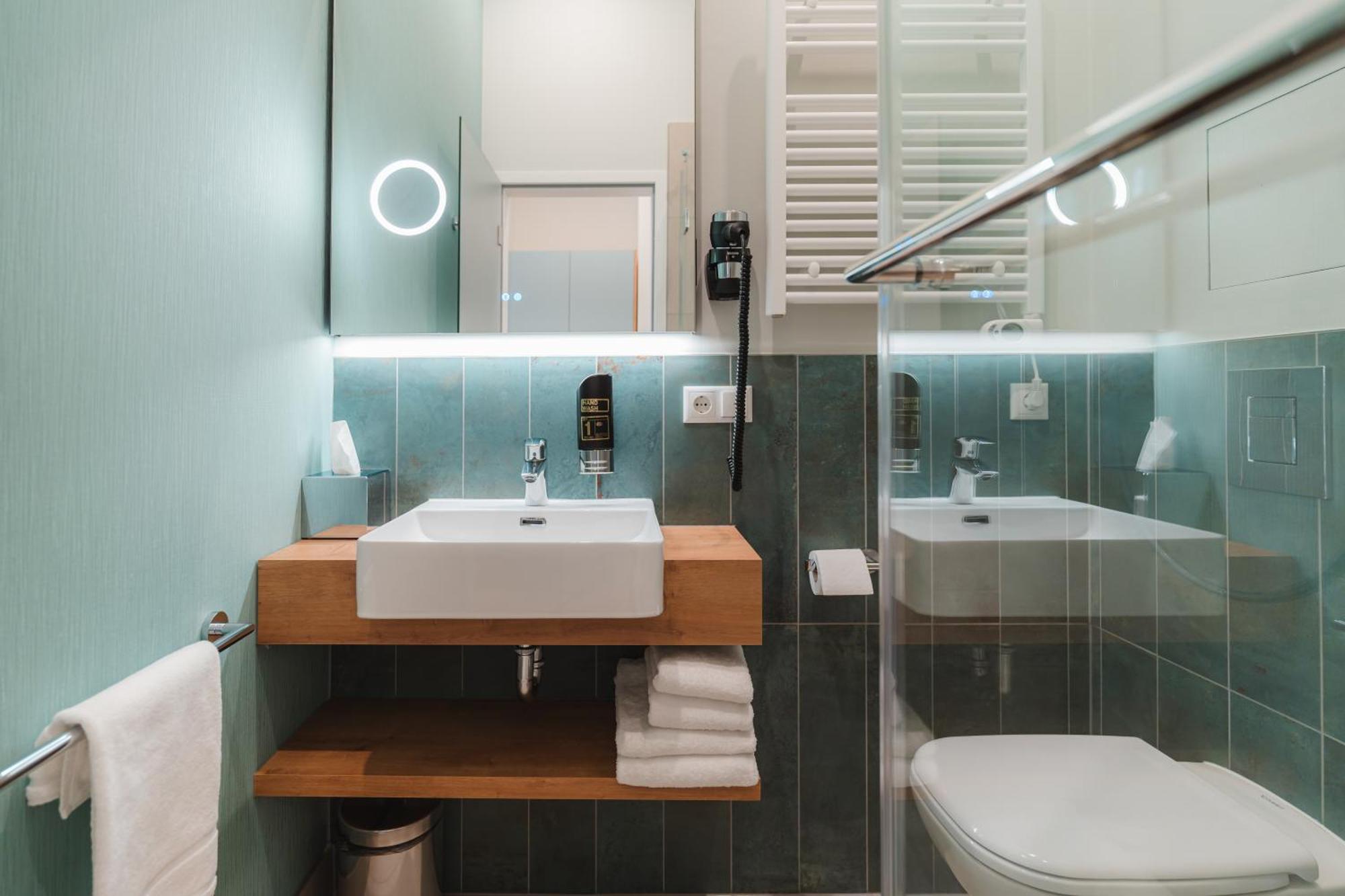H24 Hotel Apartments Eberswalde ภายนอก รูปภาพ